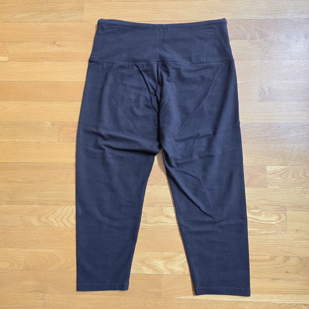 Suave Black Tummy Control Capri Leggings Small GUC - Picture 3 of 4